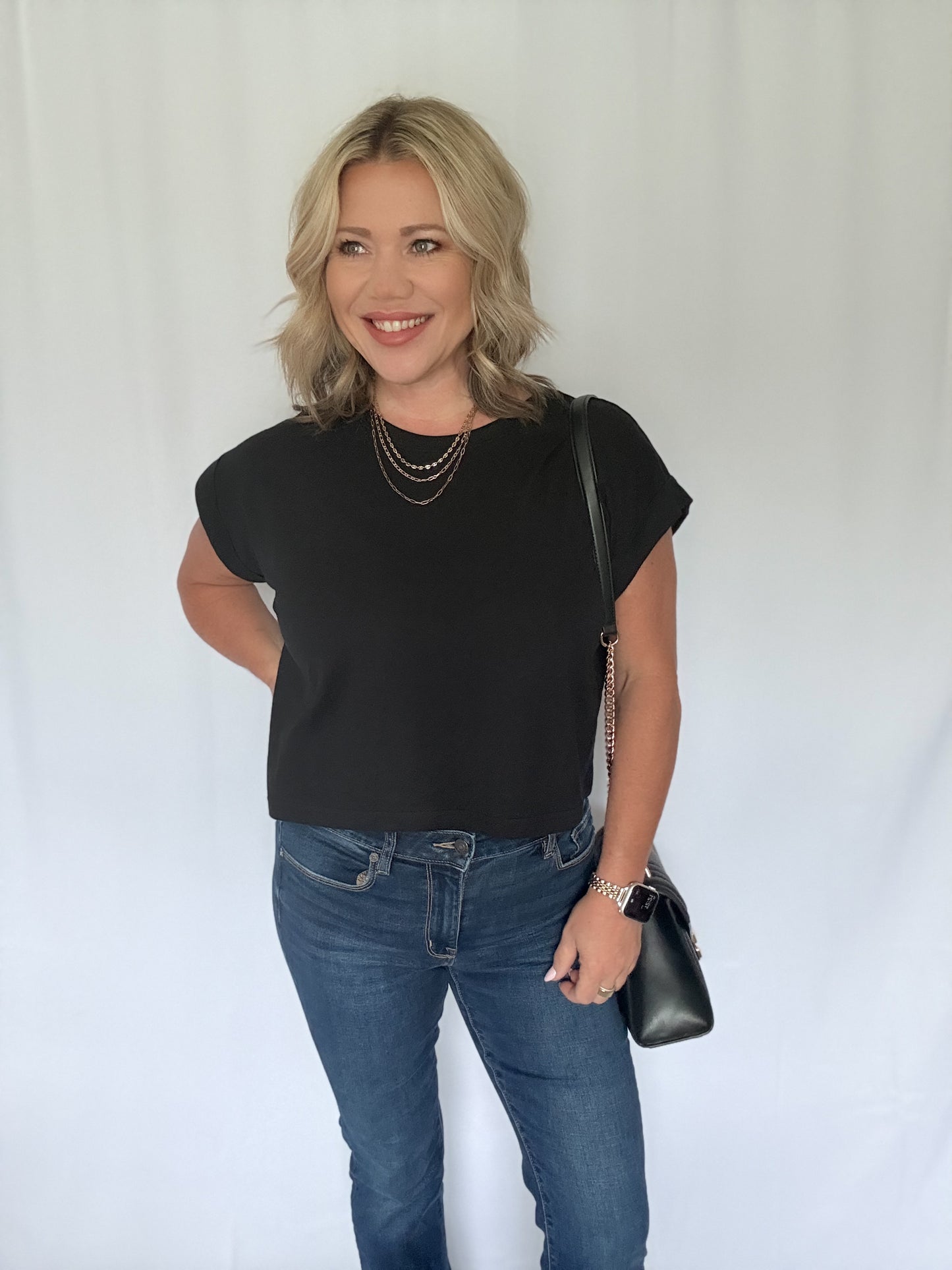 The Everyday Cropped Tee -Black