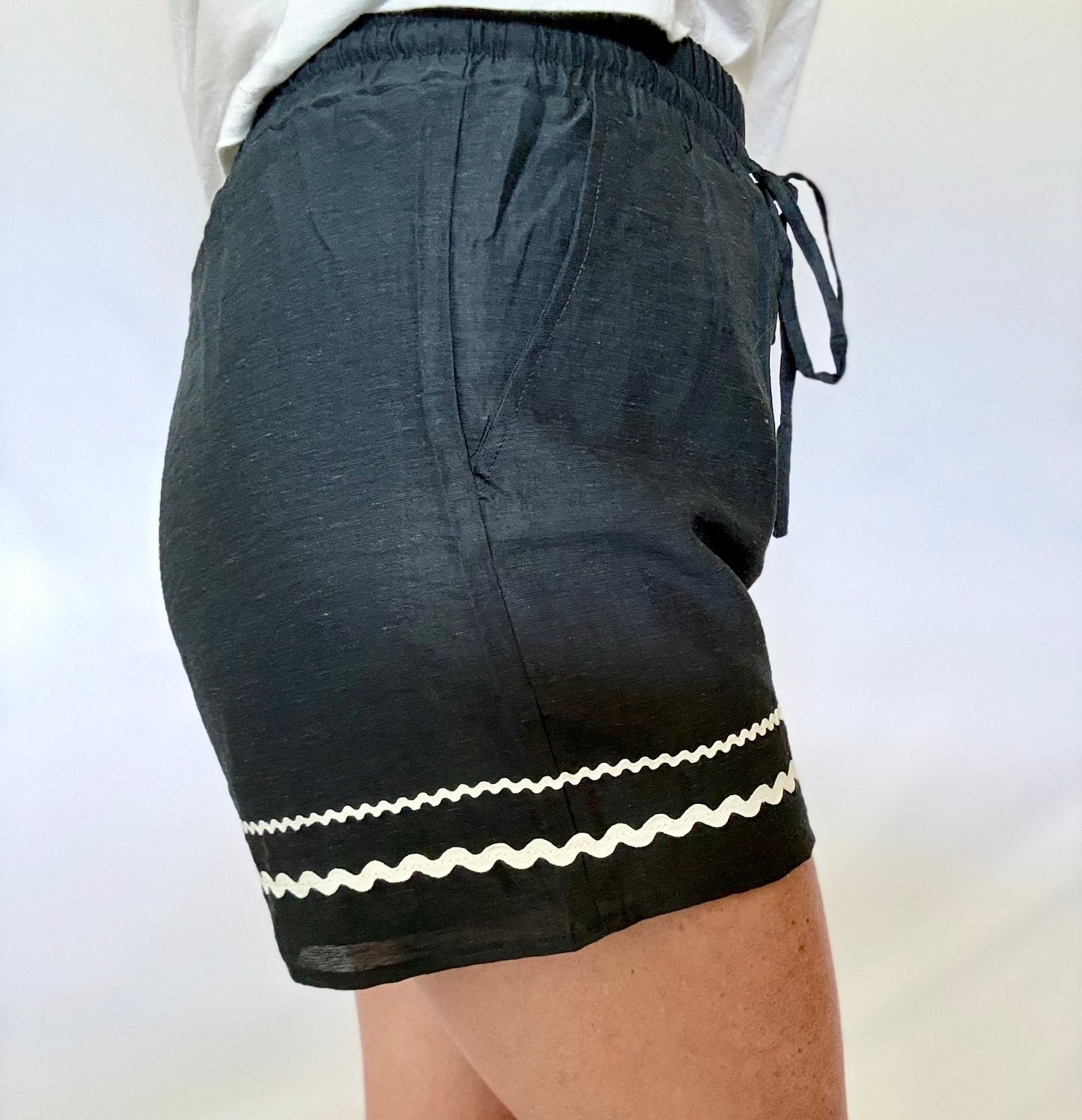 Coastal Charm Embroidered Shorts