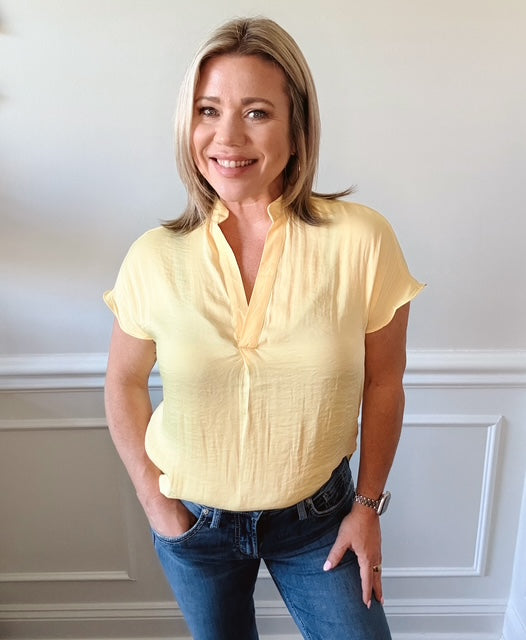 The Effortless Satin Top - Pale Banana